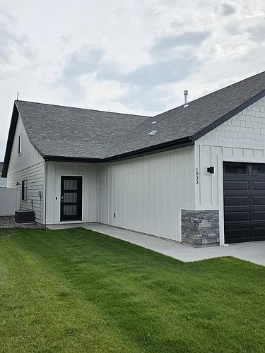 1033 Frank Henry Rd Photo 1