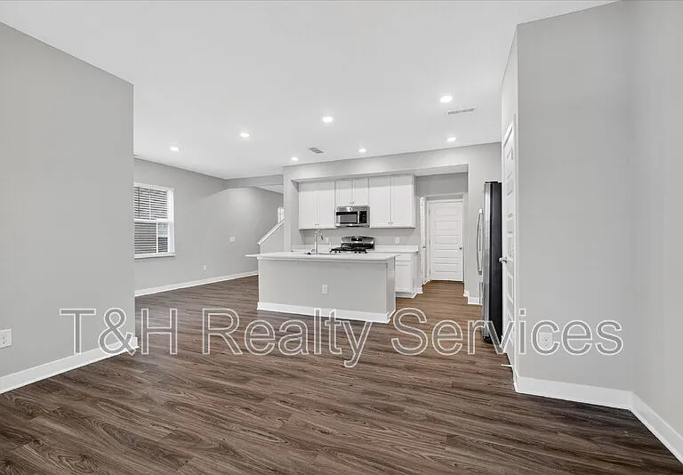 9586 Beckett St — Photo 16