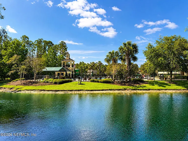 80 Balmoral Castle Dr — Photo 23
