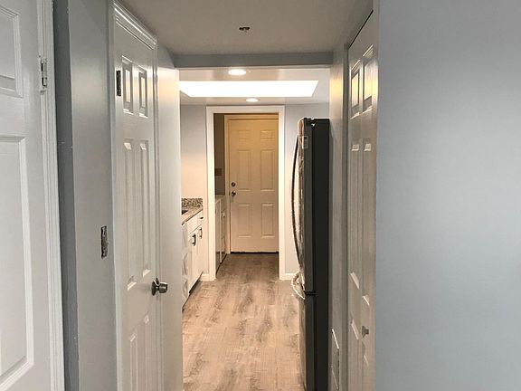 Hallway to Kitchen