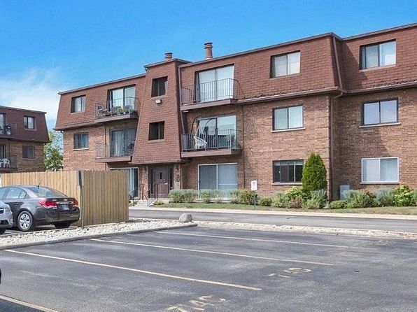 714 Cobblestone Cir APT B