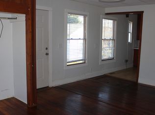 202 N 4th St, Oskaloosa, IA 52577