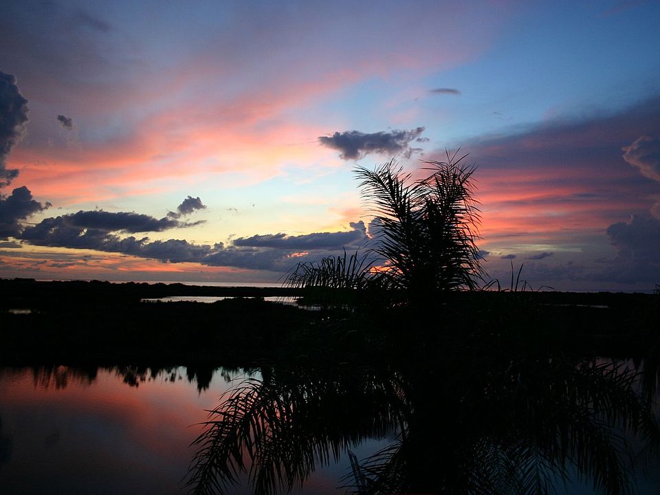 Spectaculor sunsets an almost everyday delight.