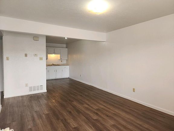 2nd image of 1206 Urbantke Ct APT A