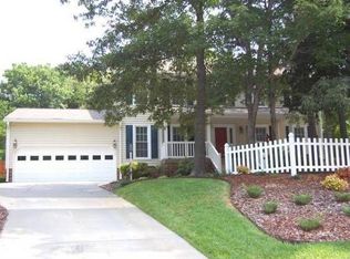 1813 Dantzler Dr, High Point, NC 27265