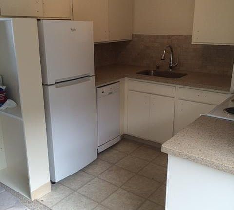 4th image of 30 Gardenside Dr #9