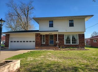 2835 Sunnyside Ave, Burlington, IA 52601