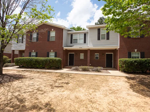 1432 S Donahue Dr, Auburn, AL