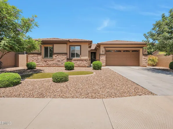 1902 E RAVENSWOOD Drive, Gilbert, AZ 85298