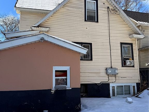 4th image of 184 6th St