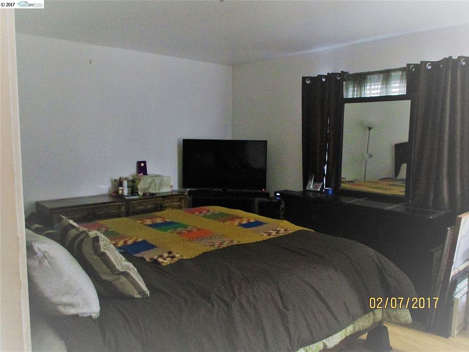 2nd image of 2917 Macarthur Blvd APT 2K