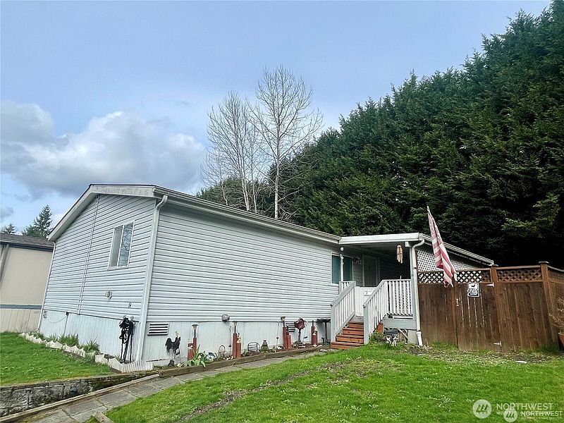 2nd image of 33422 192nd Avenue SE #64