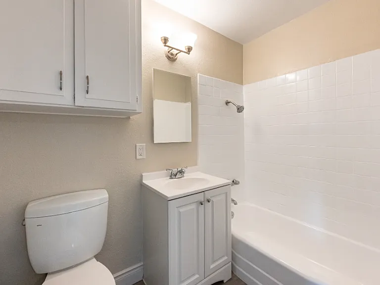 1408 N Citrus Ave #14 — Photo 7