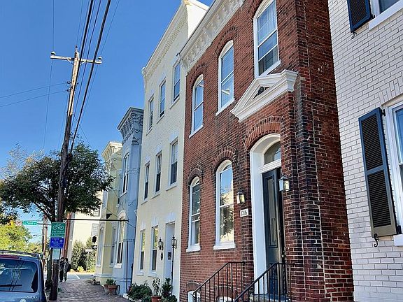 3rd image of 1006 Prince St APT 1