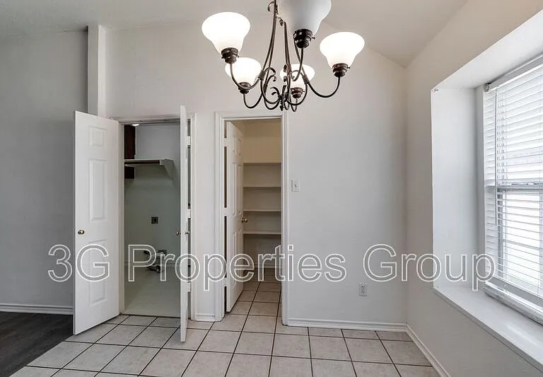 1316 Lochness Dr — Photo 10