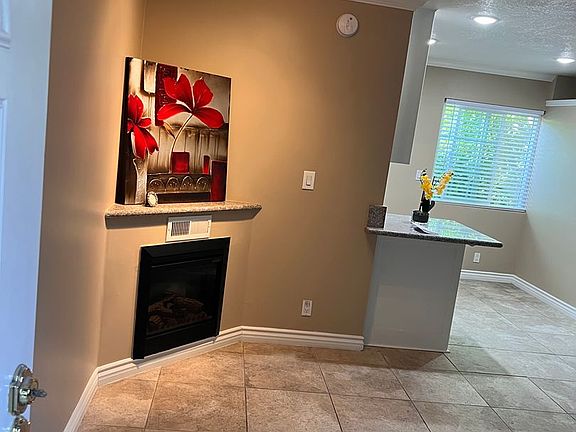 3rd image of 6830 Rosemead Blvd #7