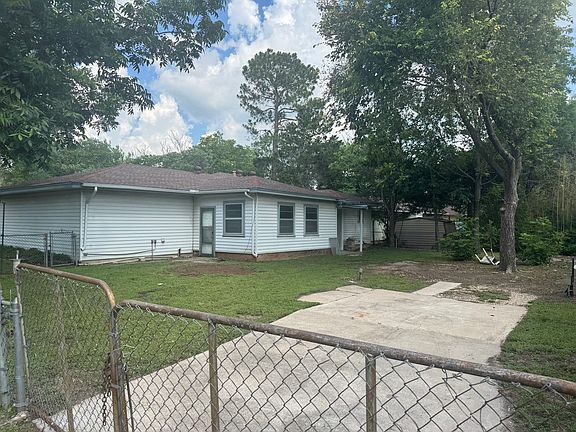 2nd image of 610 N Joyce St