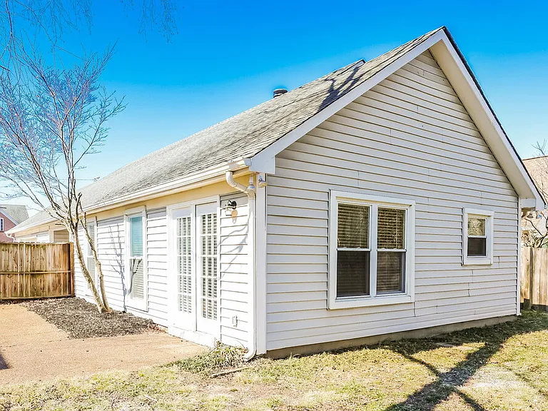 2730 River Bend Dr — Photo 16