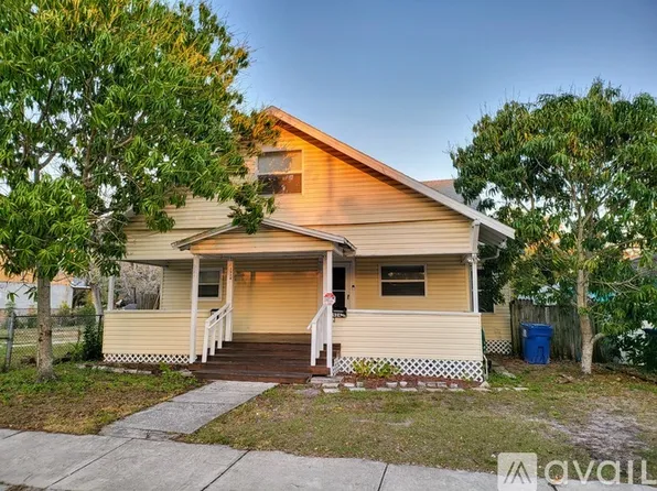 1924 14th St S, Saint Petersburg, FL 33705