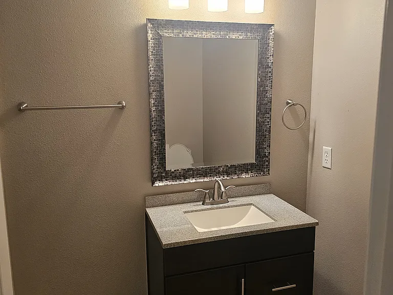 3005 Pickford Pl — Photo 8
