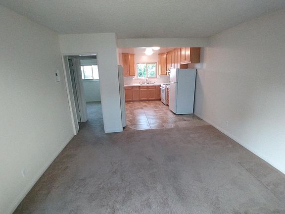 2nd image of 907 Cota Ave #5
