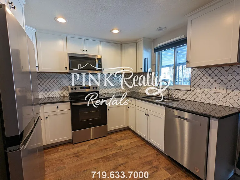 1730 Luna Dr — Photo 15