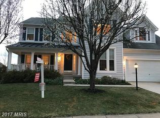 717 Emerald Hill Dr NE, Leesburg, VA 20176
