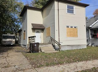 903 E Republic St, Peoria, IL