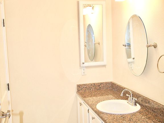 3rd image of 6012 Warrington Dr