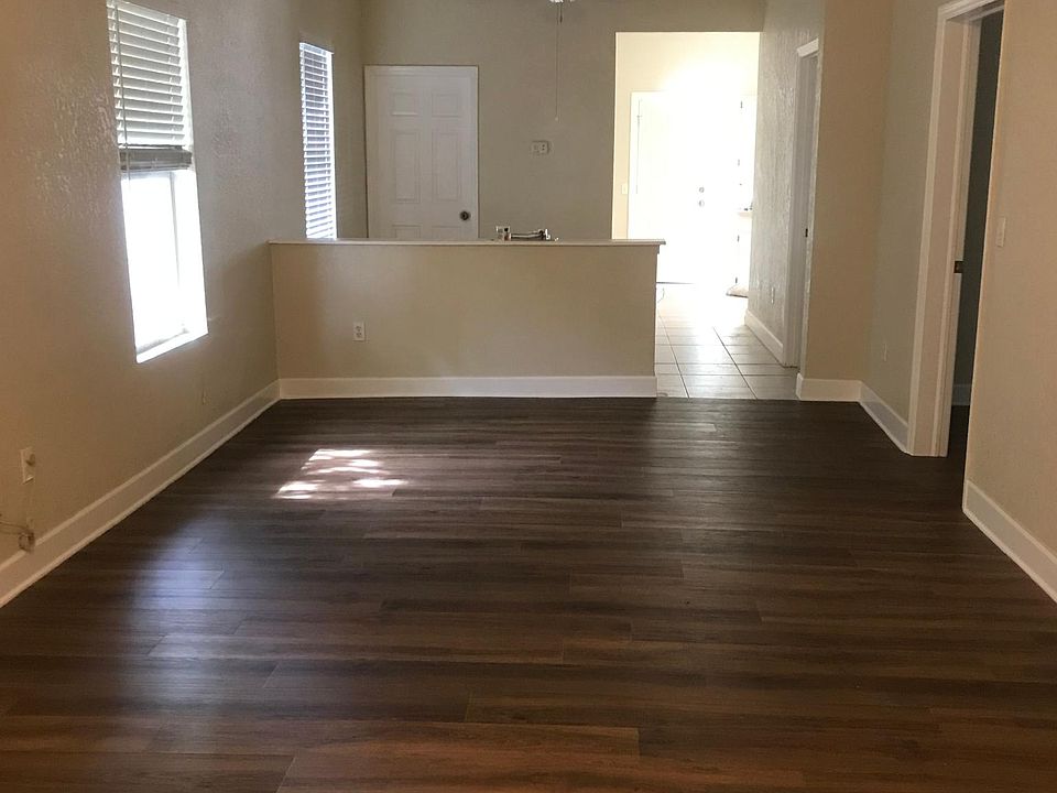 1st image of 2406 Corrine St