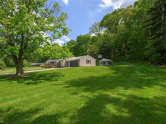 3rd image of 6105 Wolf Run Rd SE