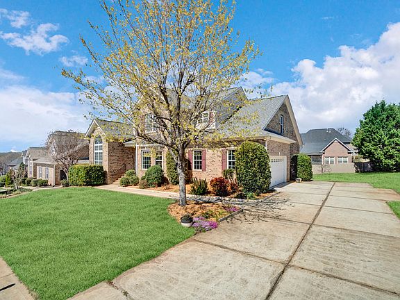 4th image of 5 Middleberry Ct #A
