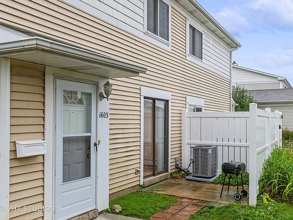 3rd image of 1603 Cornell Pl