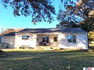 306 Cherry Ln, Seward, NE 68434