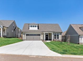 405 Sycamore Pl, Loudon, TN 37774