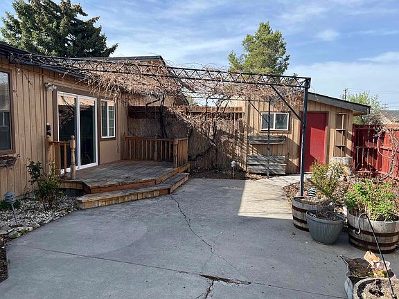 5th image of 766 Newport St