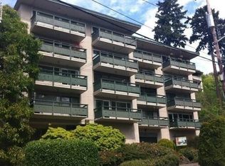 7060 Lincoln Park Way SW #203, Seattle, WA 98136