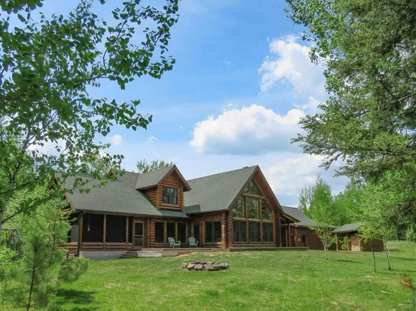 48 Wolf Point Trl, Grand Marais, MN 55604