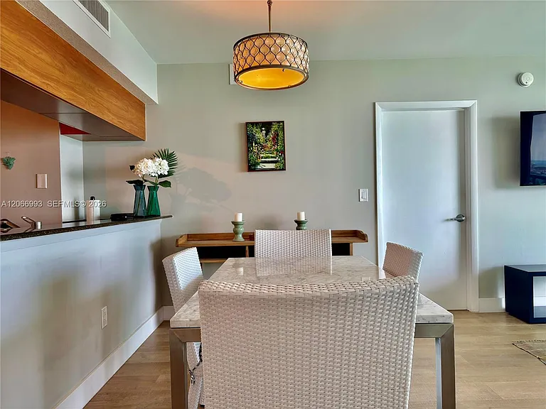 1800 N Bayshore Dr #4209 — Photo 9