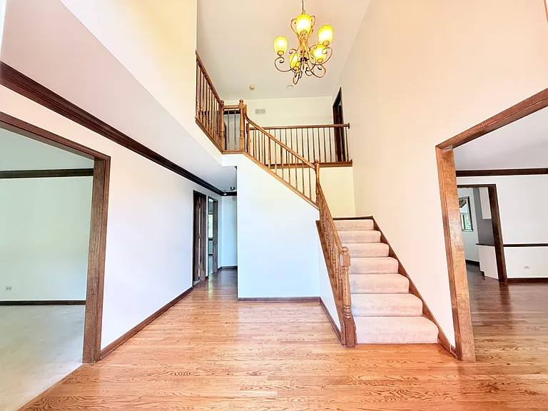 2318 River Woods Dr — Photo 3