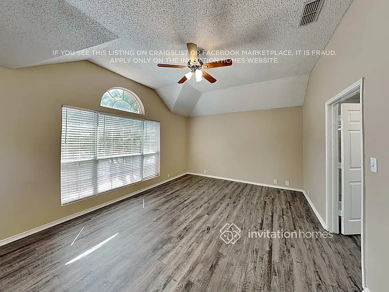 1700 Lansdale Dr — Photo 12