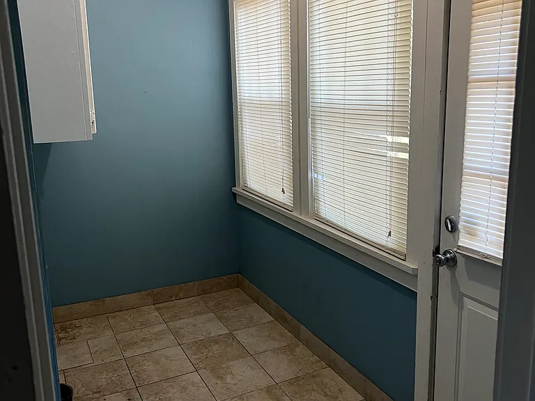 140 E College Ave #A — Photo 10