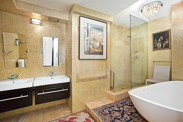 Rented by Keller Williams NYC | media 20