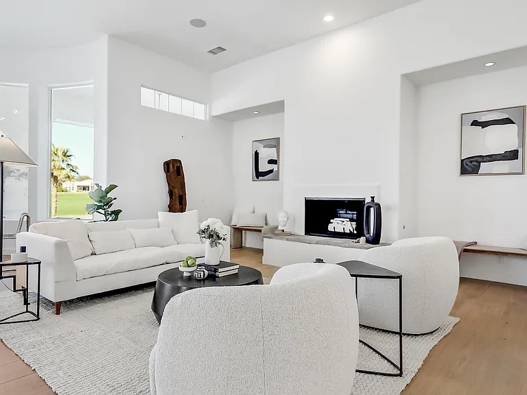 51075 Marbella Ct — Photo 14
