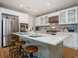 10 Risa St, Mission Viejo, CA 92694