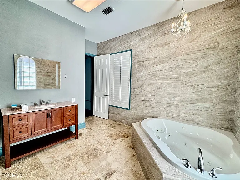 14370 McGregor Blvd — Photo 22