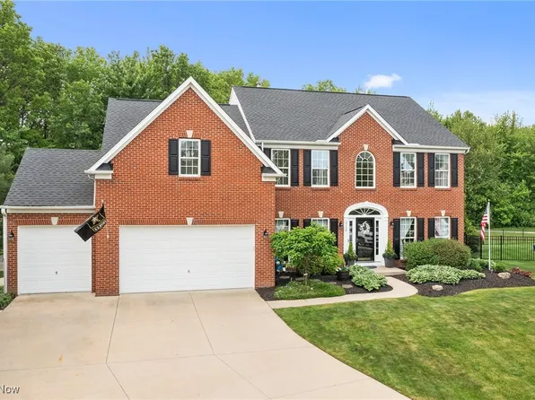2730 Woodfield Ct, Avon, OH 44011