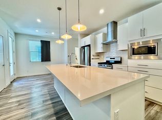 196 Log Pond Ln, Sacramento, CA 95818