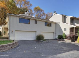 33 Pennybrook Ln, Middletown, NJ 07748