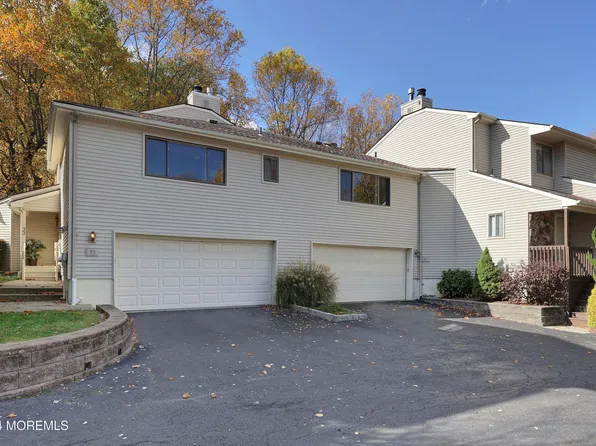 33 Pennybrook Lane, Middletown, NJ 07748